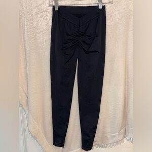 Butt Scrunch Leggings, BLACK size L, VertVie
